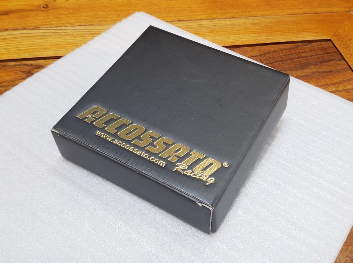 アコサット|タンクキャップ V4|カワサキ 01|GPZ900R|ZRX1100 アコサット|タンクキャップ V4|カワサキ 01|GPZ900R|ZRX1100