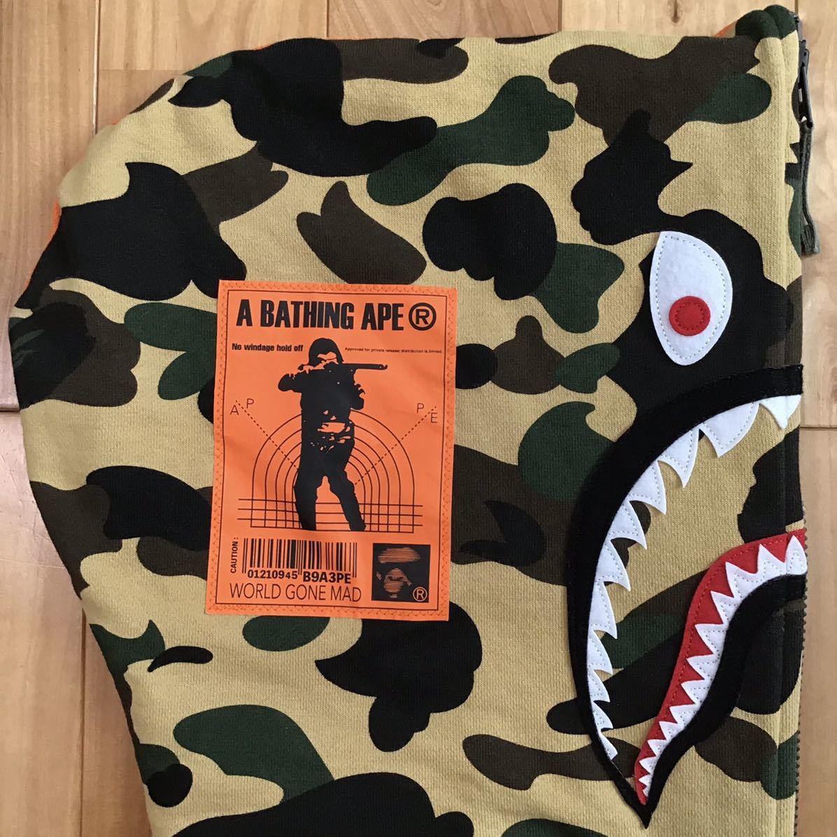 Crazy camo シャーク パーカー Sサイズ mad shark full zip hoodie a bathing ape BAPE 迷彩 エイプ ベイプ アベイシングエイプ z266_画像4