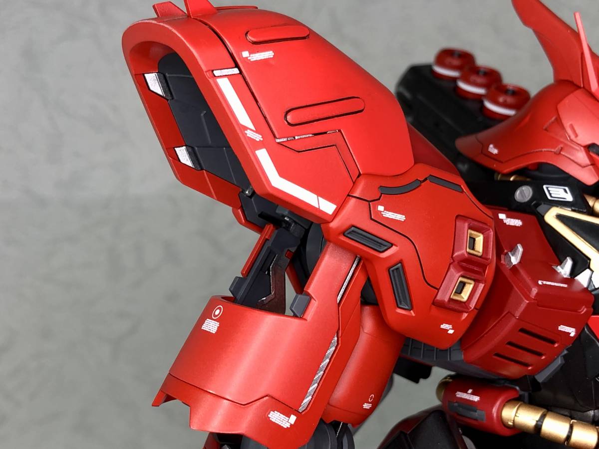 MG サザビー Ver,Ka 塗装済改修完成品 エングレービング工作 MG サザビー Ver,Ka 塗装済改修完成品 エングレービング工作