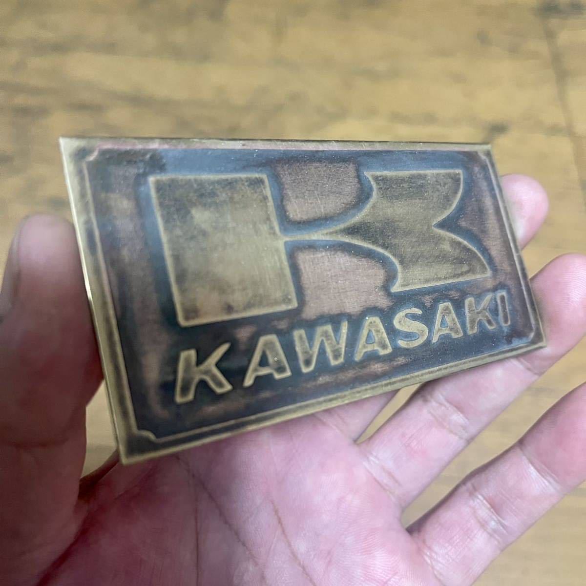 真鍮エンブレム マフラーエンブレム z1 z2 fx mk2 zrx zephyr gp 真鍮エンブレム マフラーエンブレム z1 z2 fx mk2 zrx zephyr gp