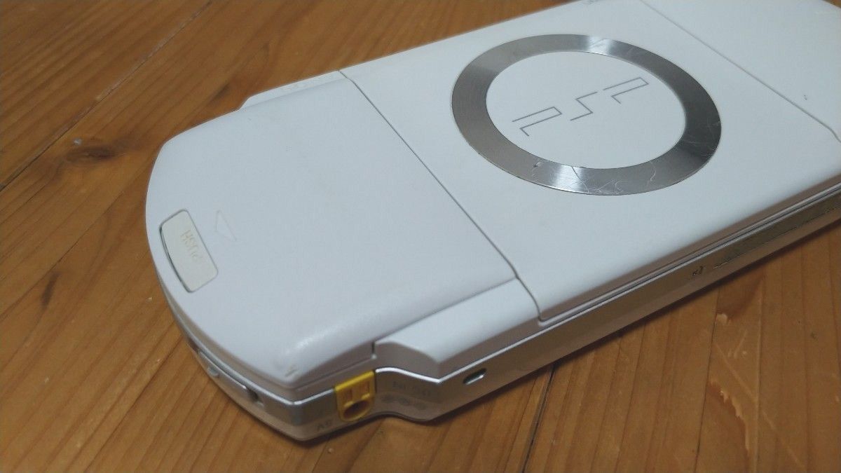 PSP「プレイステーション・ポータブル」 バリュー・パック セラミック