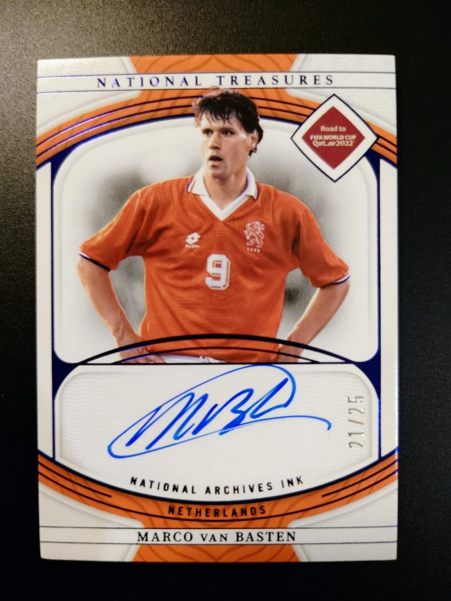 2022 panini national treasures FIFA road to world cup soccer auto national archives ink /25 marco van basten on card_画像1