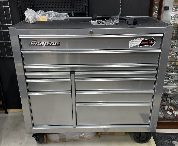 限定品!!】SNAP-ON スナップオン 工具箱 キャビネット 限定品!!】SNAP-ON スナップオン 工具箱 キャビネット
