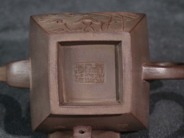 紫砂彫 泥絵紋紫砂方壺 荊渓史継長製銘 清時代」陶磁器 急須 茶道具 古