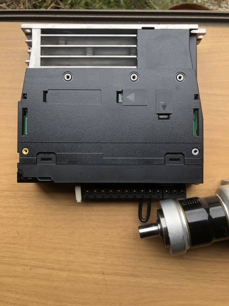 保証付き」KEYENCEキーエンスサーボシステムSV2-M005AKモータ 保証付き」KEYENCEキーエンスサーボシステムSV2-M005AKモータ