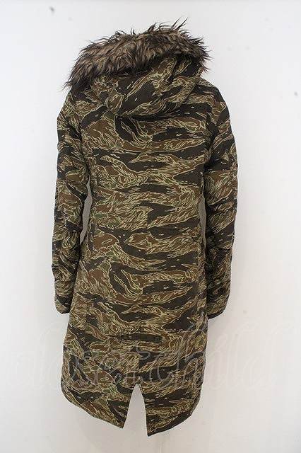 Hysteric / camouflage -ju fur coat O-23-06-30-330o-1-CO-PU-P-HT-ZT-C24
