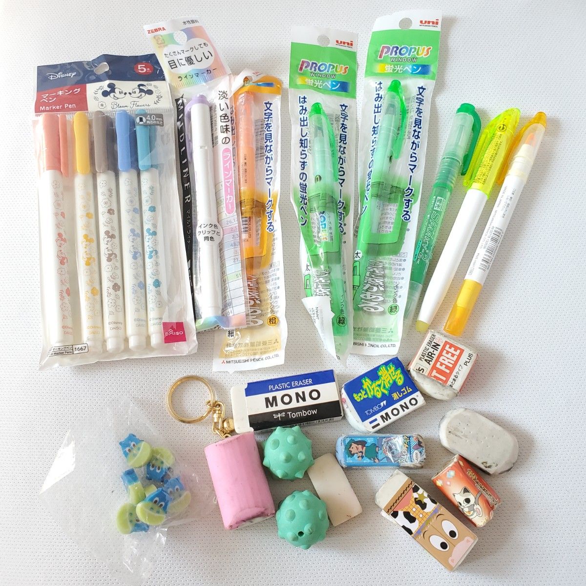 ペン、消しゴムまとめ売り - 筆記具