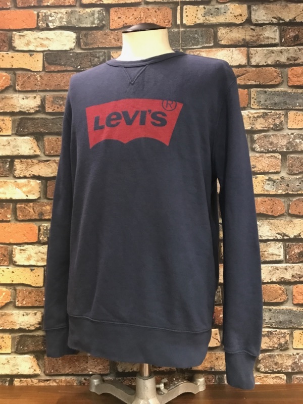 F948LP メンズスウェット Levi's リーバイス アメカジ おしゃれ カジュアル プリント ロゴ ネイビー/ M_画像1