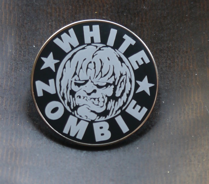 新品　バンド　ホワイト・ゾンビ　White Zombie　ピンブローチ　ピンバッジ　ピンズ　アメリカ　ヘヴィメタルバンド_画像2