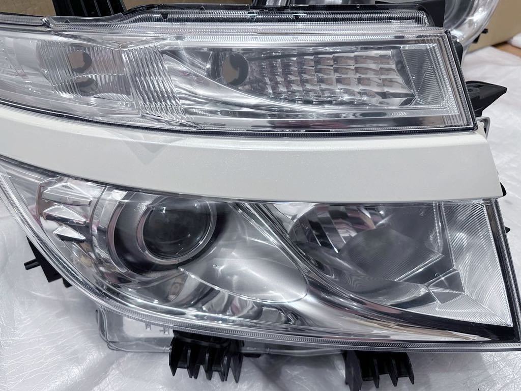 超美品破損なし AFS付 エルグランド E52 前期 HID キセノン ヘッド