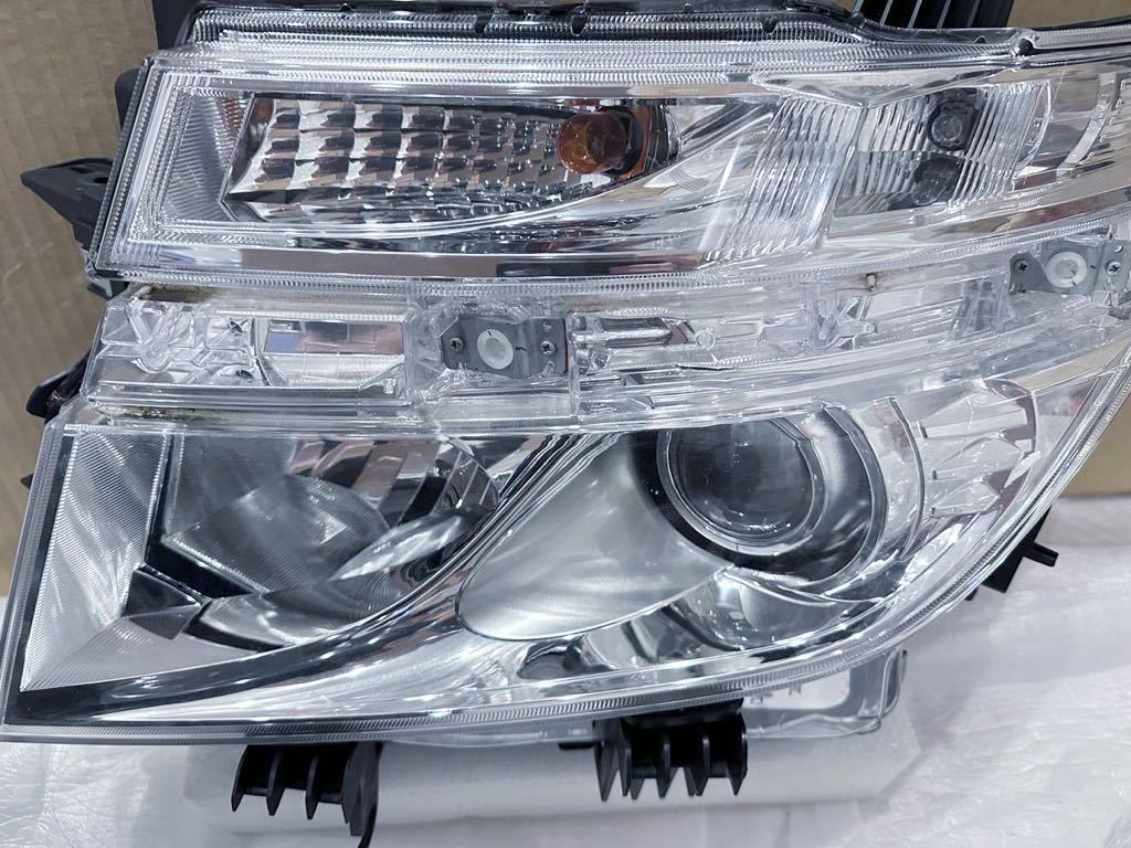 超美品ASSY破損なしAFS エルグランド E52 前期 HID キセノン ヘッド