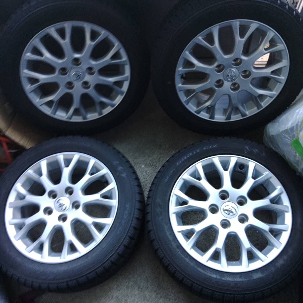公式日本通販 205/55R16バリ山バリ溝トーヨートヨタ純正アルミホイール 公式日本通販 205/55R16バリ山バリ溝トーヨートヨタ純正アルミホイール