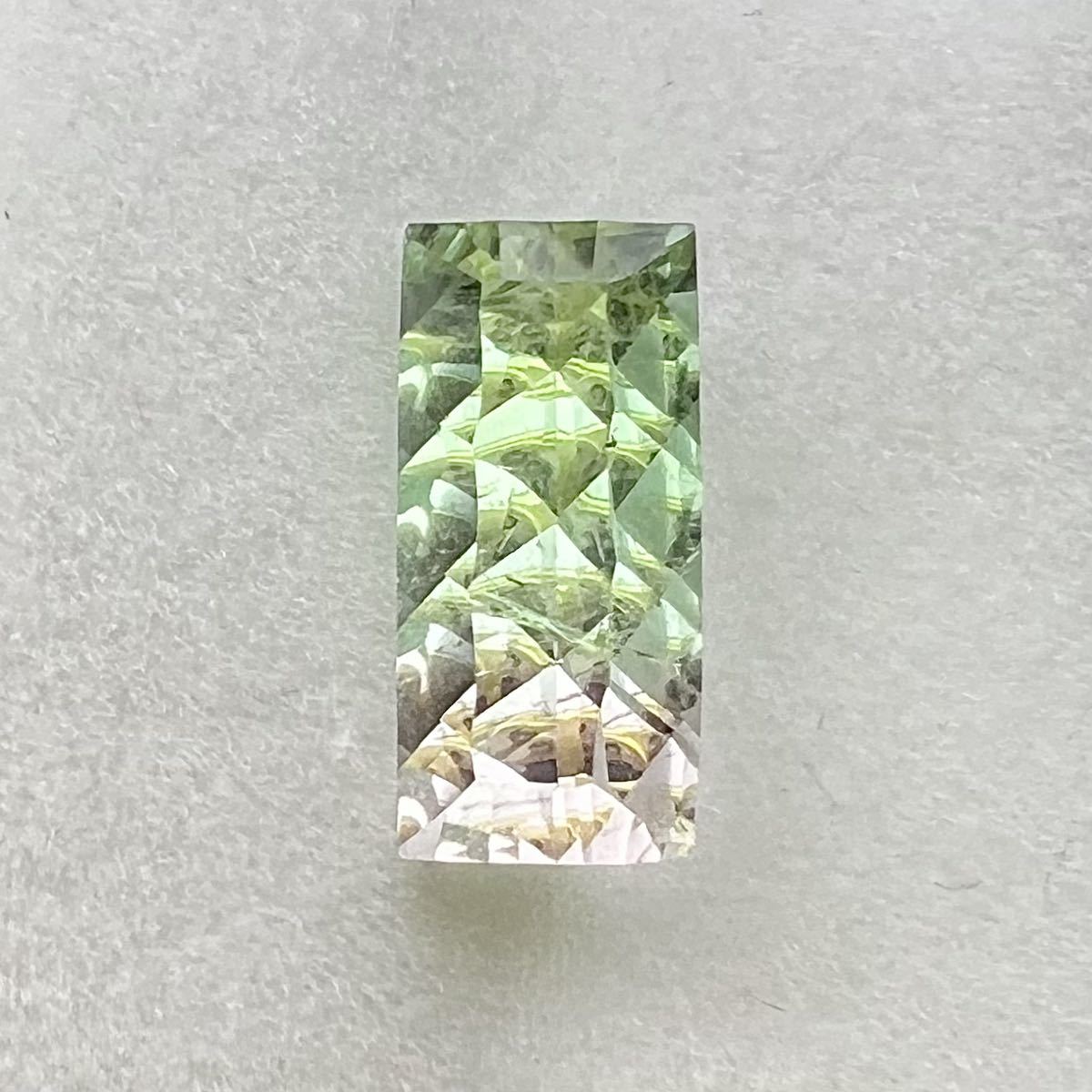 バイカラートルマリン グリーントルマリン 1.45ct ルース コンケーブカット_画像1