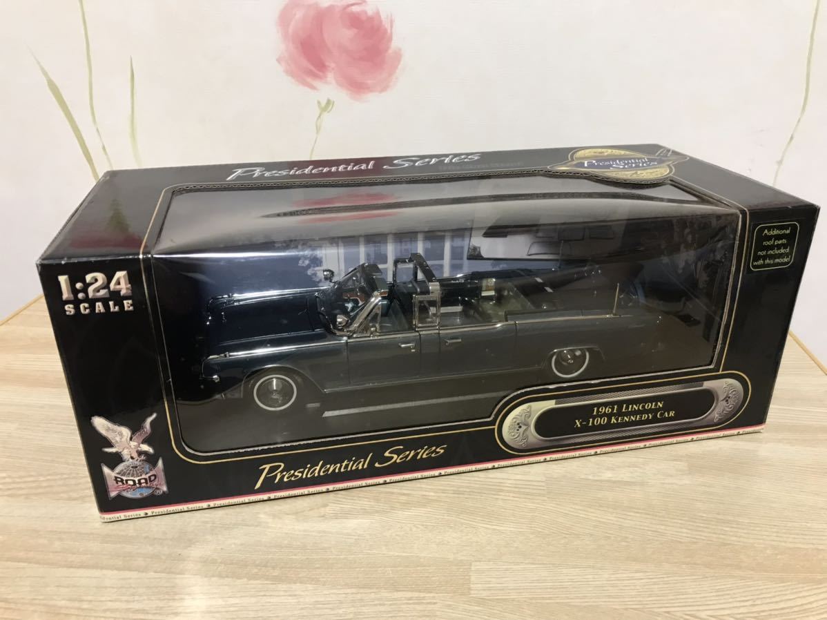 送料無料　1/24 リンカーン ケネディ大統領 ミニカー　ROAD Signature 1961 LINCOLN X-100 KENNEDY CAR 当時物 旧車_画像9