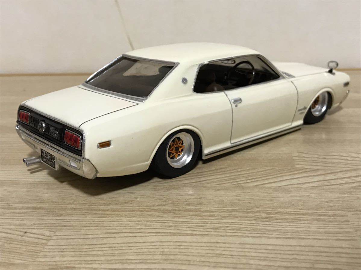 送料無料　プラモデル完成品　1/24 日産 セドリック ハードトップ GX NISSAN CEDRIC HARDTOP 当時物 旧車 シャコタン 街道レーサー