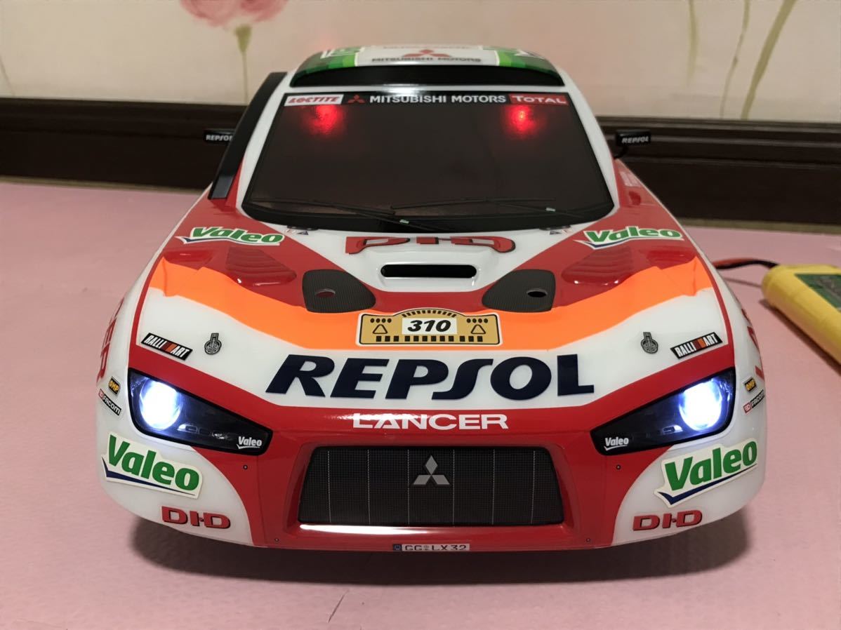 送料無料　1/10 未走行 三菱 レーシングランサー ラリーカー　LED付き ラジコンボディ　タミヤ TAMIYA MITSUBISHI RACING LANCER RALLY CAR_画像2