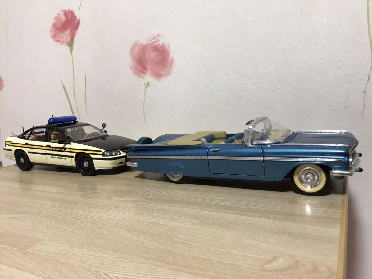 送料無料　1/18 カーチェイス　ミニカーセット　シボレー インパラ ローライダー ポリスカー　CHEVROLET IMPALA LOW RIDER POLICE CAR SET