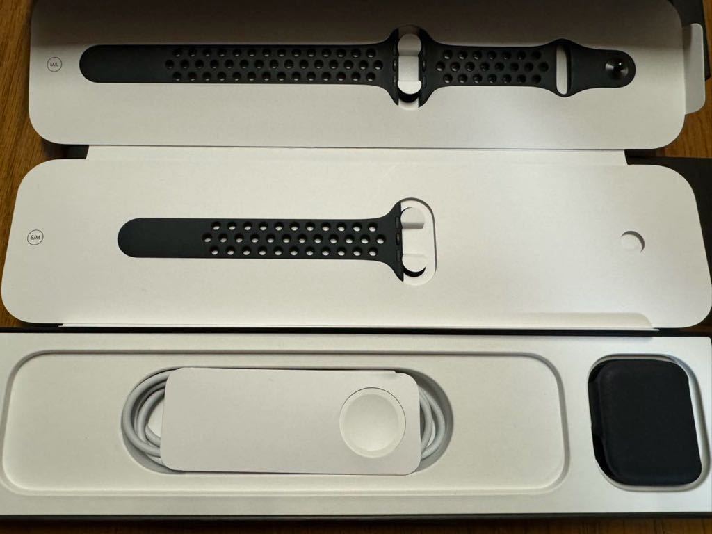 Apple Watch 7 Nike 45mm ミッドナイトアルミニウムケース　GPS+Cellularモデル_画像5