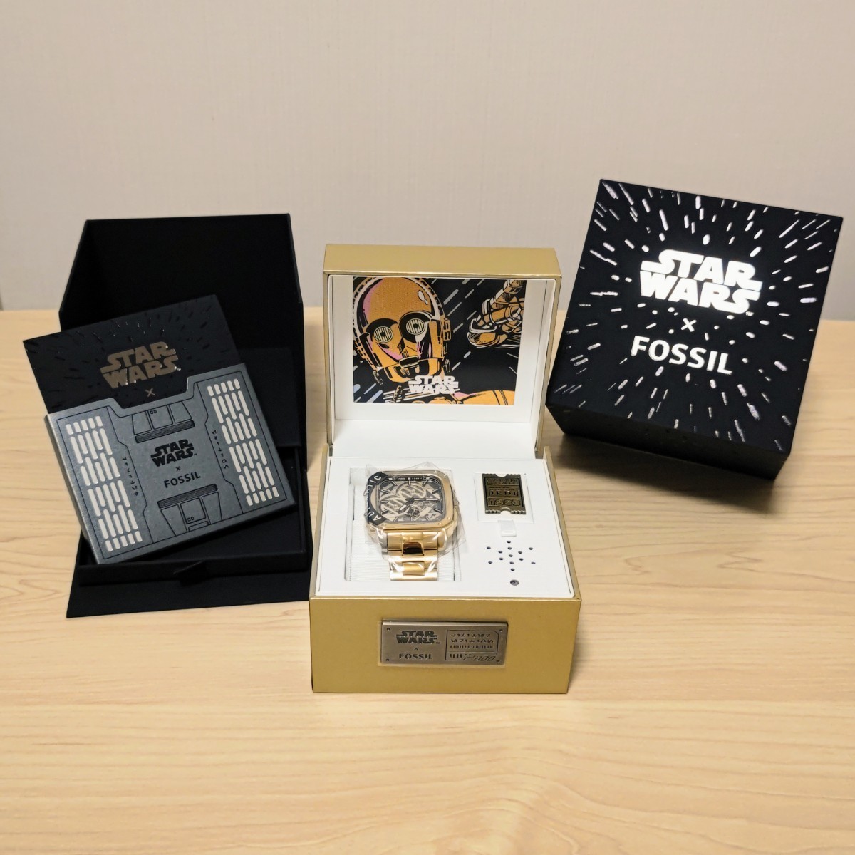 【一部予約販売】 腕時計 新品未使用 FOSSIL ステンレススチールウォッチ オートマティック C-3PO Wars Star 限定版 フォッシル