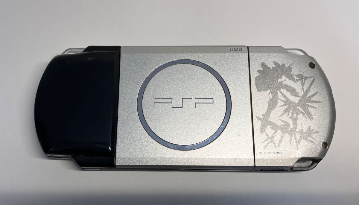 PSP3000ガンダムモデル と PSVita PCH-2000 2つセット PSP充電器付き