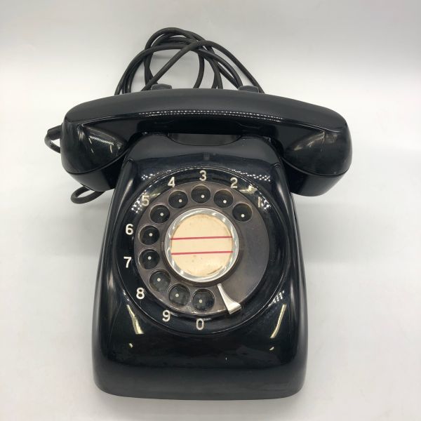 [20271] black telephone Showa Retro antique interior miscellaneous goods Classic home use telephone machine Junk operation not yet verification packing 60 size 