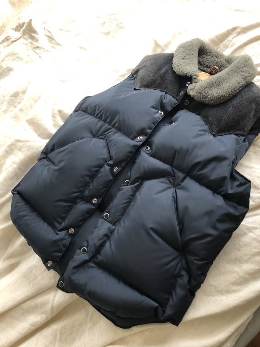 【美品】BEAMS別注 Rocky Mountain Featherbed ダウンベスト サイズ36 メンズ　ロッキーマウンテンフェザーベッド 日本製 送料込み_画像1