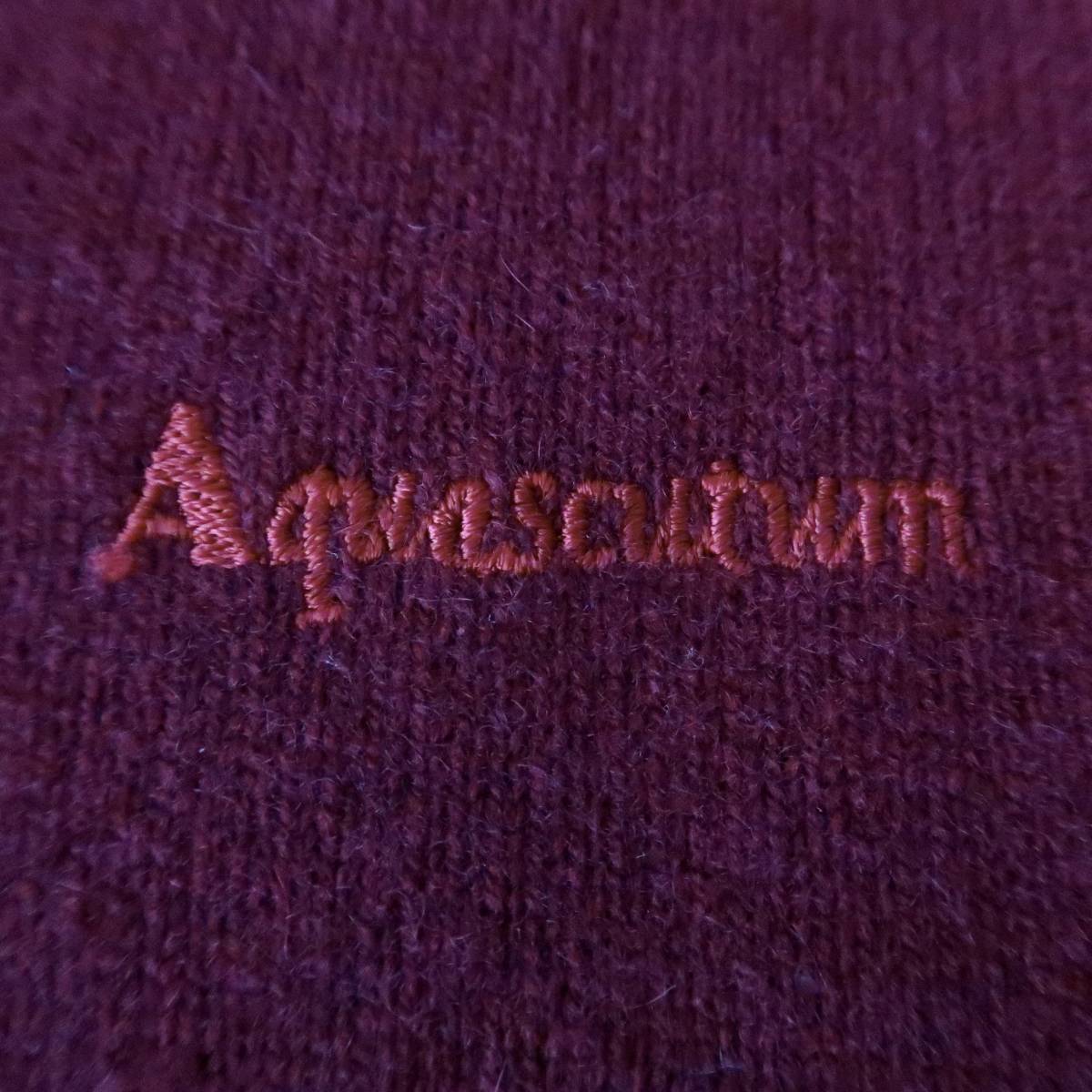  Britain made Old Aquascutum bordeaux pure cashmere Logo embro Ida Lee V neck sweater absolute size 40 ML degree / Vintage Aquascutum 