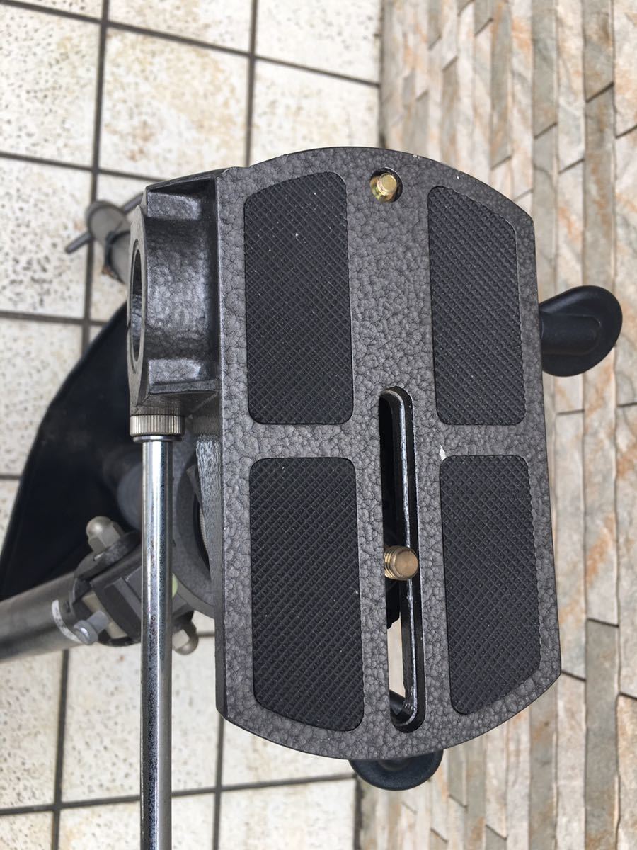 10200円 中古。ジッツオ GITZO 大型三脚 5型3段 フランス製 管理 10200円 中古。ジッツオ GITZO 大型三脚 5型3段 フランス製 管理