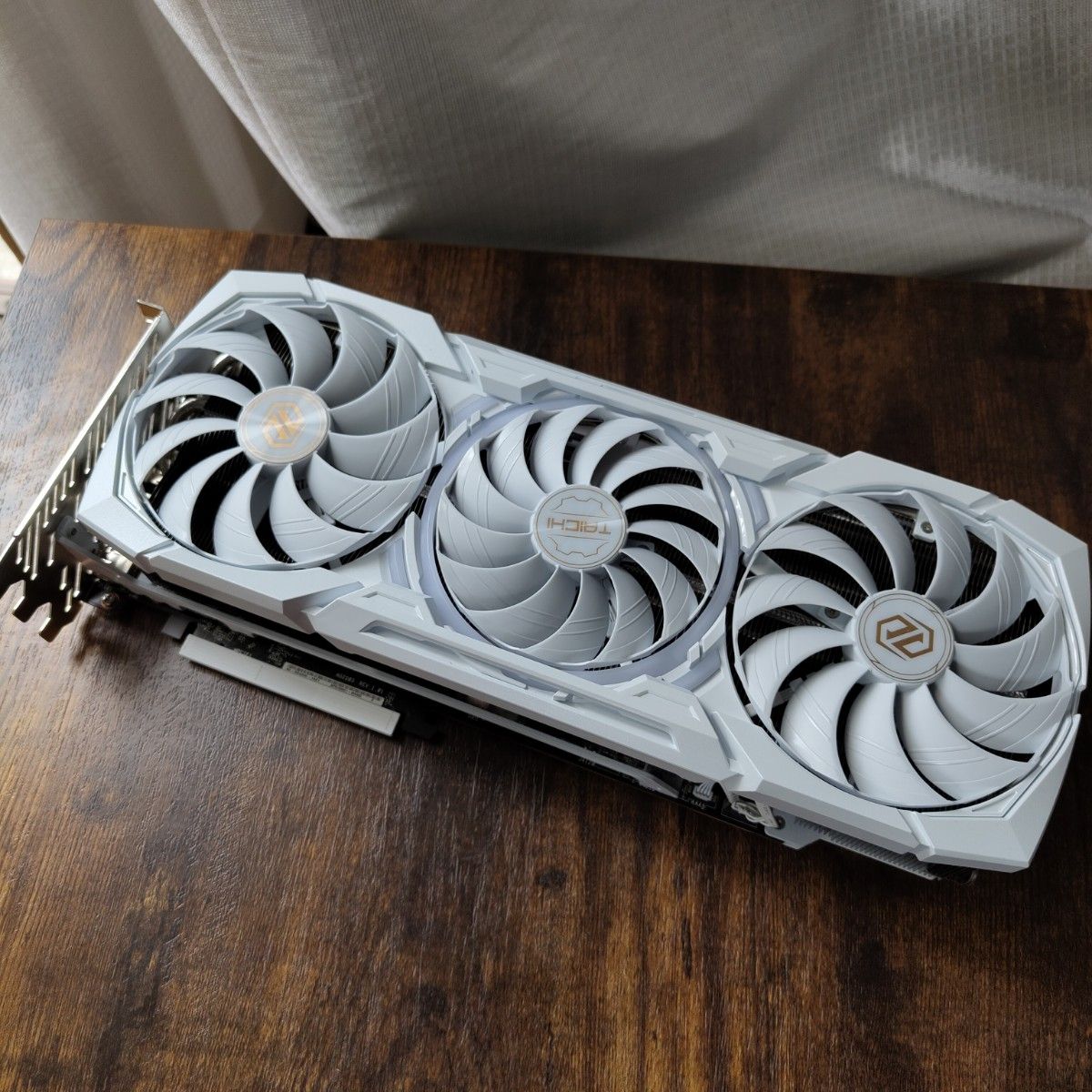 Asrock Radeon RX 7900 XTX Taichi White 24GB OC|Yahoo!フリマ Asrock Radeon RX 7900 XTX Taichi White 24GB OC|Yahoo!フリマ