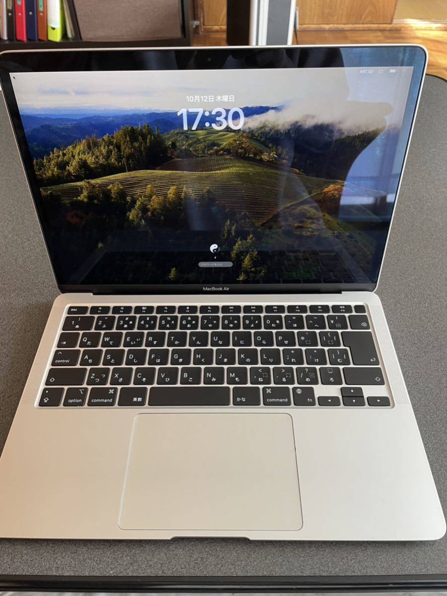 M1 MacBook Air 13.3インチ 8GB 256GB SSD ケース/キーボードカバー/スタンド付き 箱・付属品_画像1