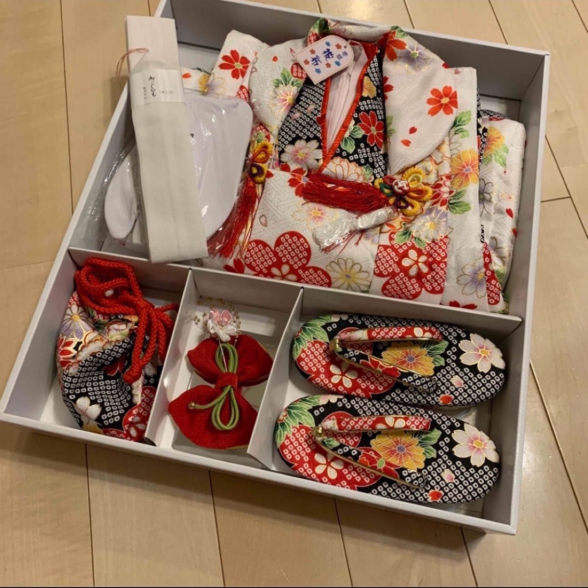 新品 女の子 七五三 3歳 被布 着物セット 黒 ゆきわ 七五三着物 和装小物 被布 草履 着物小物