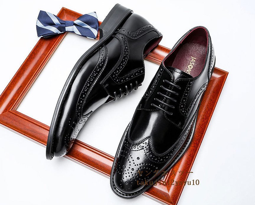 高級品 レザーシューズ 本革 ビジネスシューズ新品 メンズシューズ皮靴ウイングチップ フォーマル 職人手作り 彫り 紳士靴 黒 28.0cm_画像2