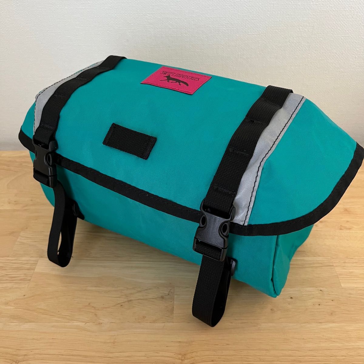 SWIFT INDUSTRIES catalyst pack (teal)|Yahoo!フリマ(旧 SWIFT INDUSTRIES catalyst pack (teal)|Yahoo!フリマ(旧
