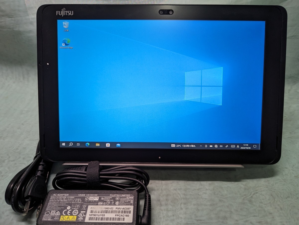 Fujitsu タブレッ-ARROWS Tab Q508/SB (CPUｘ7-Z8750) 64GB