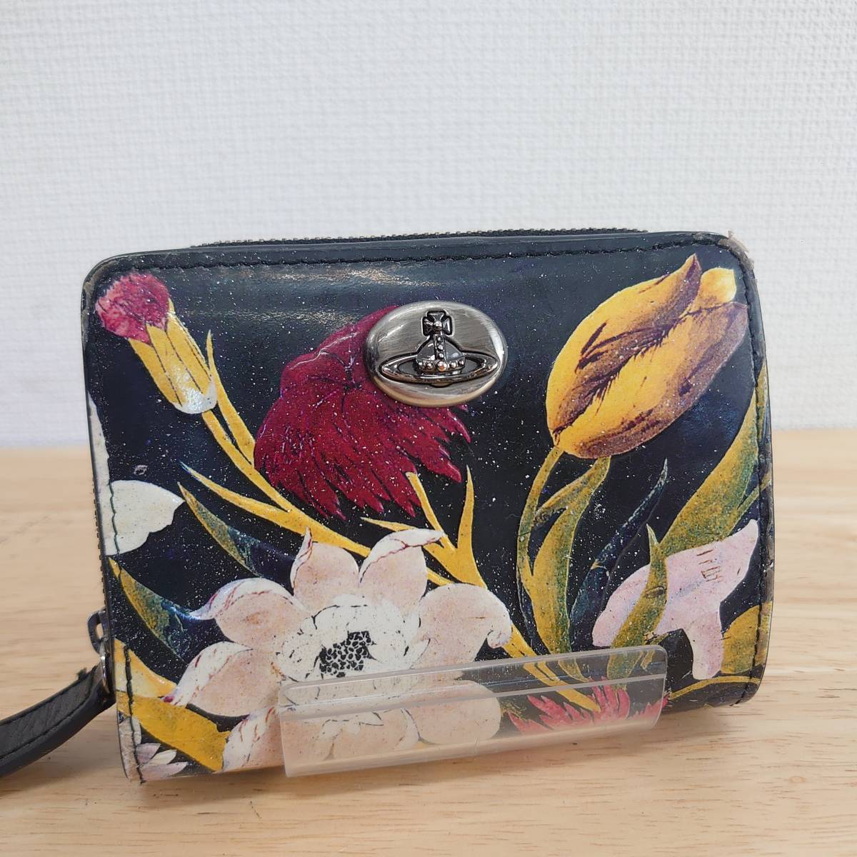 Vivienne Westwood ヴィヴィアンウエストウッド 二つ折り財布 花柄