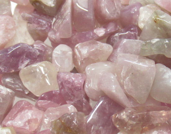 NO.4 deep rose quartz ... stone ( approximately 5~22mm)( approximately 100g entering )<. love * feeling .. main .> raw ore . raw .. natural stone reality goods 