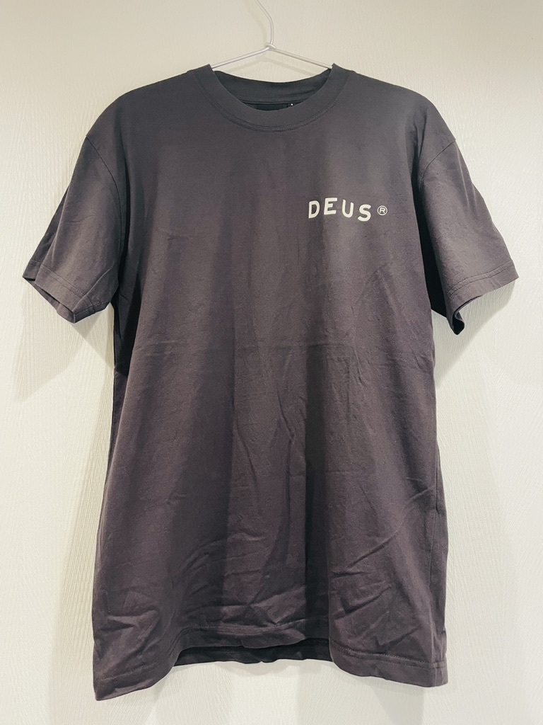 DEUS EX MACHINA デウスエクスマキナ Tシャツ Sサイズ インドネシア製 未使用 送料無料_画像1