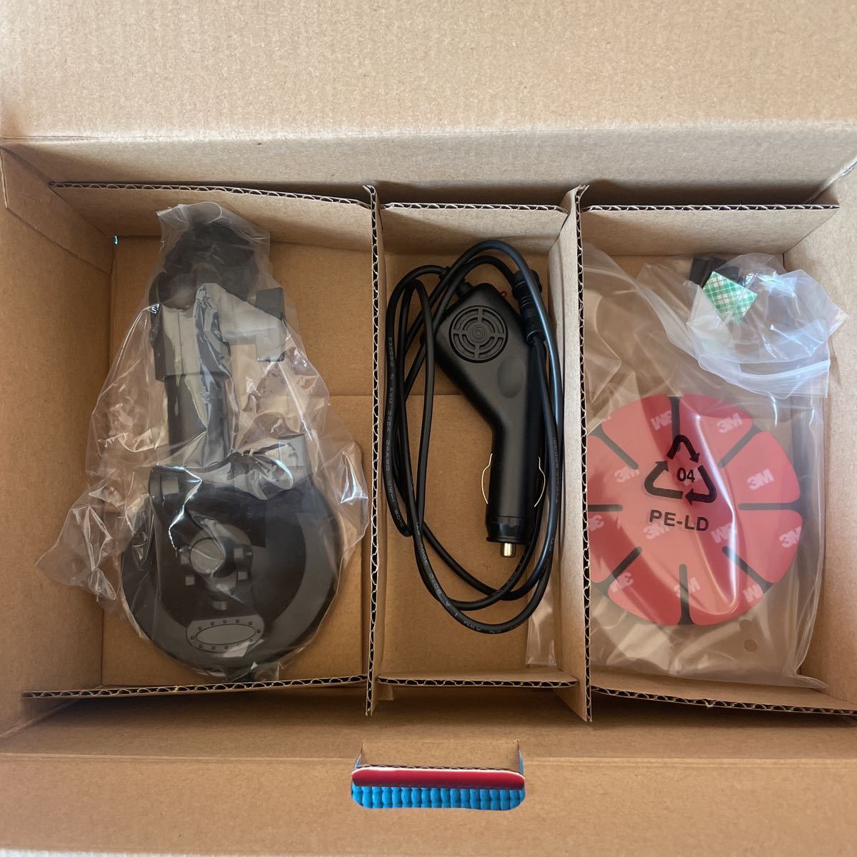 展示品 DreamMakerドリームメーカー PN0904ATP ポータブル ナビ 展示品 DreamMakerドリームメーカー PN0904ATP ポータブル ナビ
