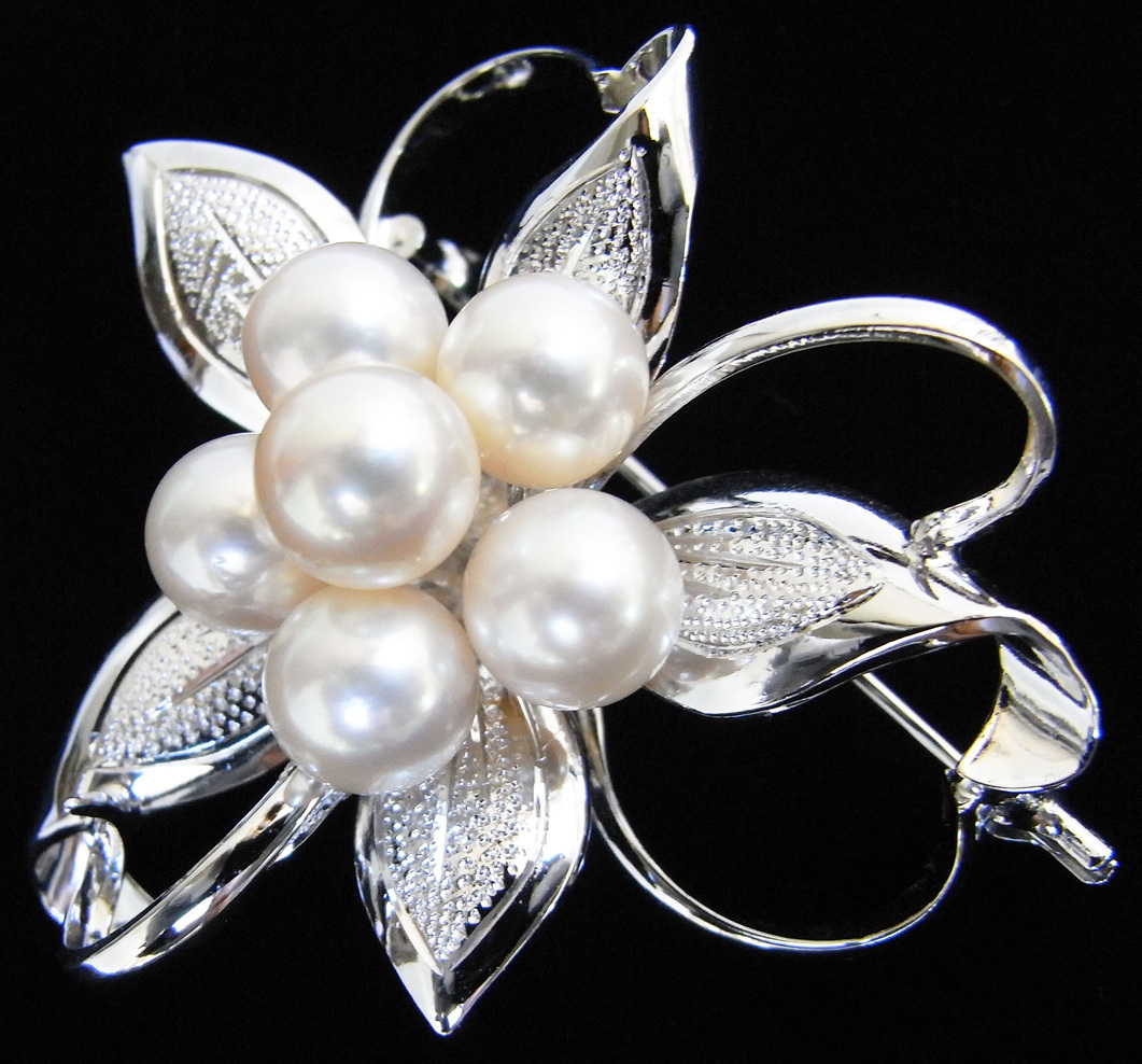 ☆925シルバー(銀製) ６粒・アコヤ真珠（本真珠）銀の花と螺旋の