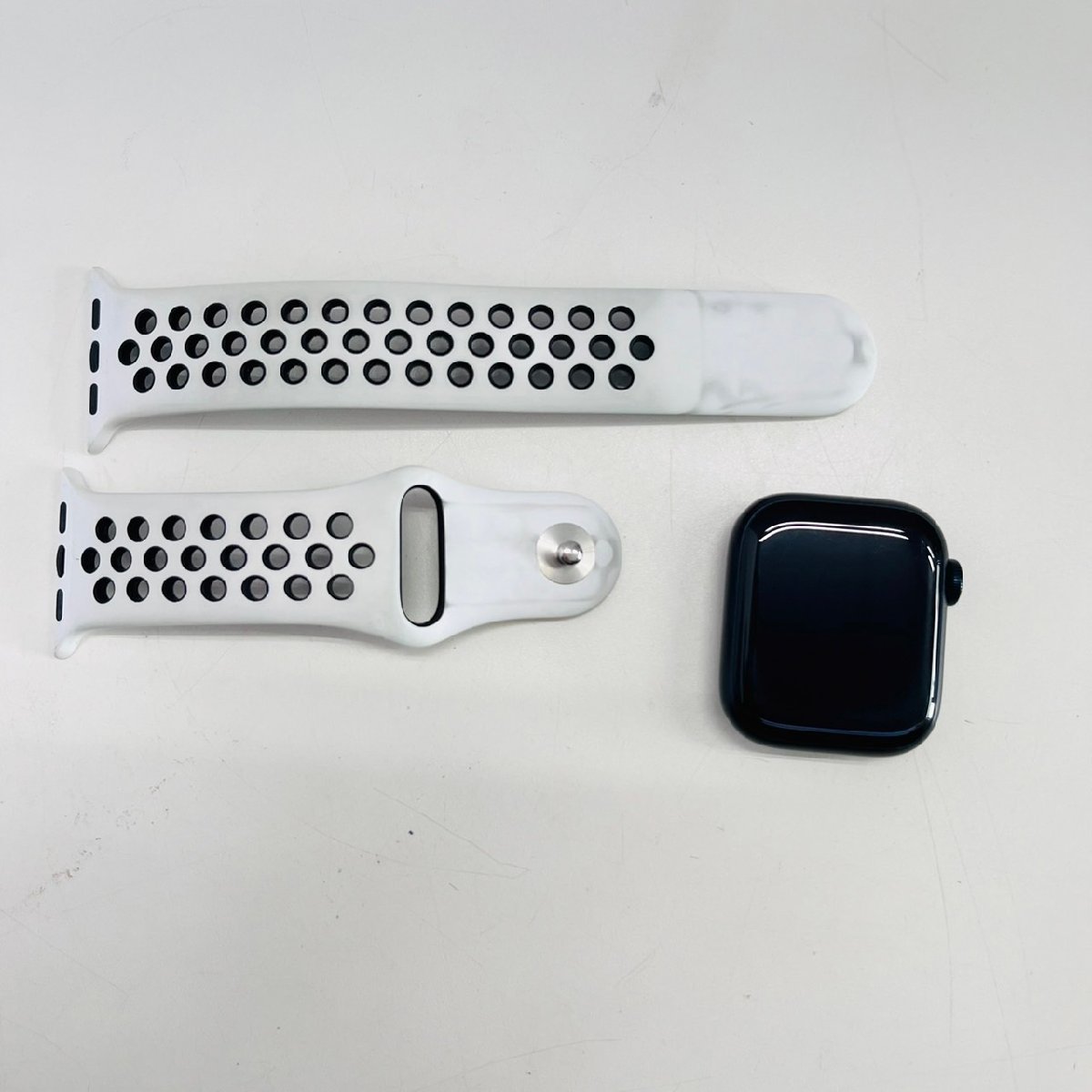 バッテリー100％】 Apple Watch シリーズ8 41mm MNPC3J/A GPSモデル