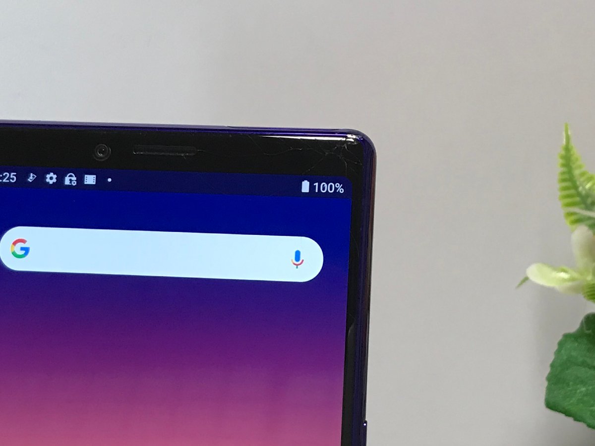 SIMロック解除済み☆ SIMフリー docomo SO-03L SONY Xperia 1 パープル エクスペリア 判定○ ※割れあり 動作品　訳あり　 Y67_画像2