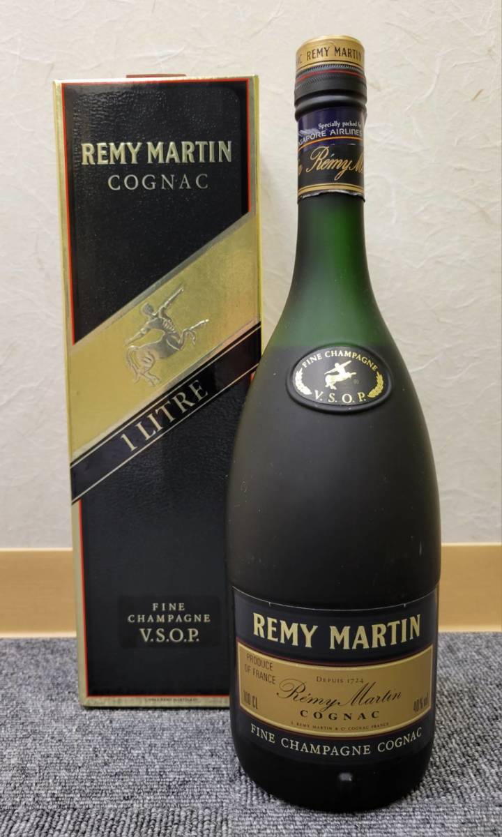 【EKA-5230FH】1円スタート REMY MARTIN レミーマルタン V.S.O.P 未開栓 700ml 40% コニャック ブランデー 洋酒 古酒 箱付き_画像1