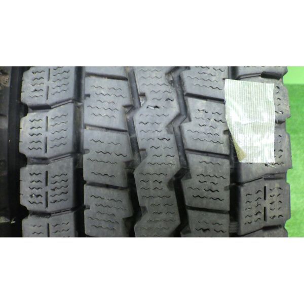 ダンロップ WINTER MAXX LT03 205/80R17.5 120/118L LT 6本セット／2020年製 6~7分山スタッドレス/冬タイヤ／中古 2本に片減り(段減り)あり_画像5