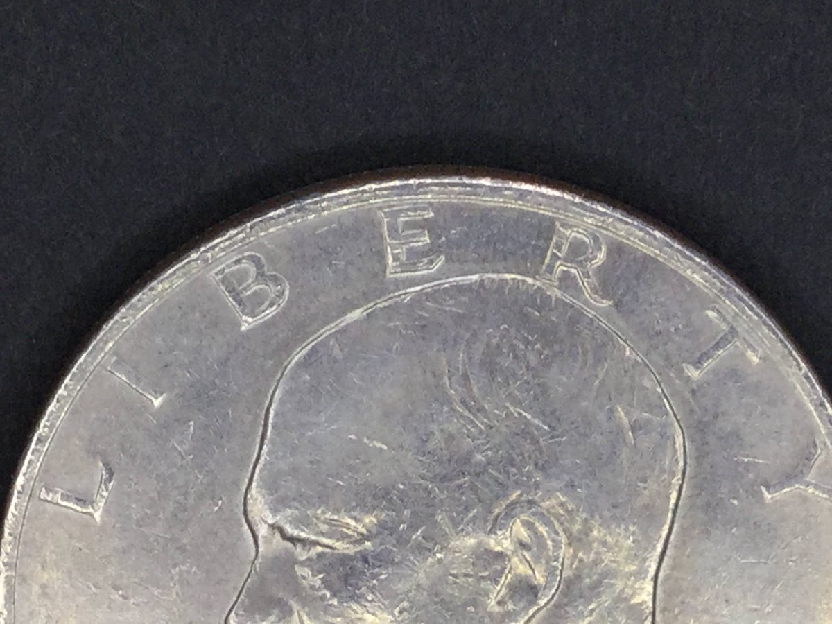【三】コイン アメリカ アイゼンハワー 1ドル硬貨 1971年 直径：約38.0mm、重さ：約22.6ｇ、厚さ：約2.4mm　s3004_画像4