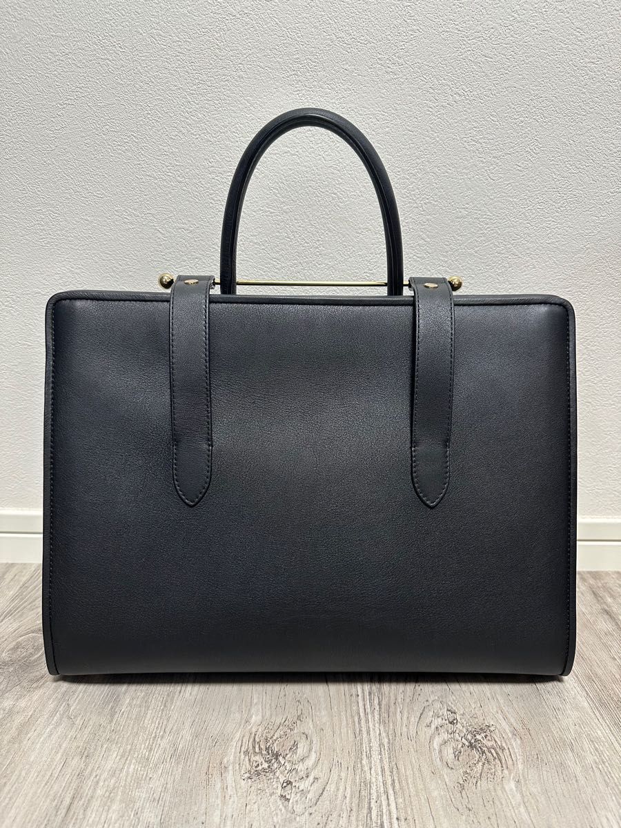 THE STRATHBERRY TOTE ブラック