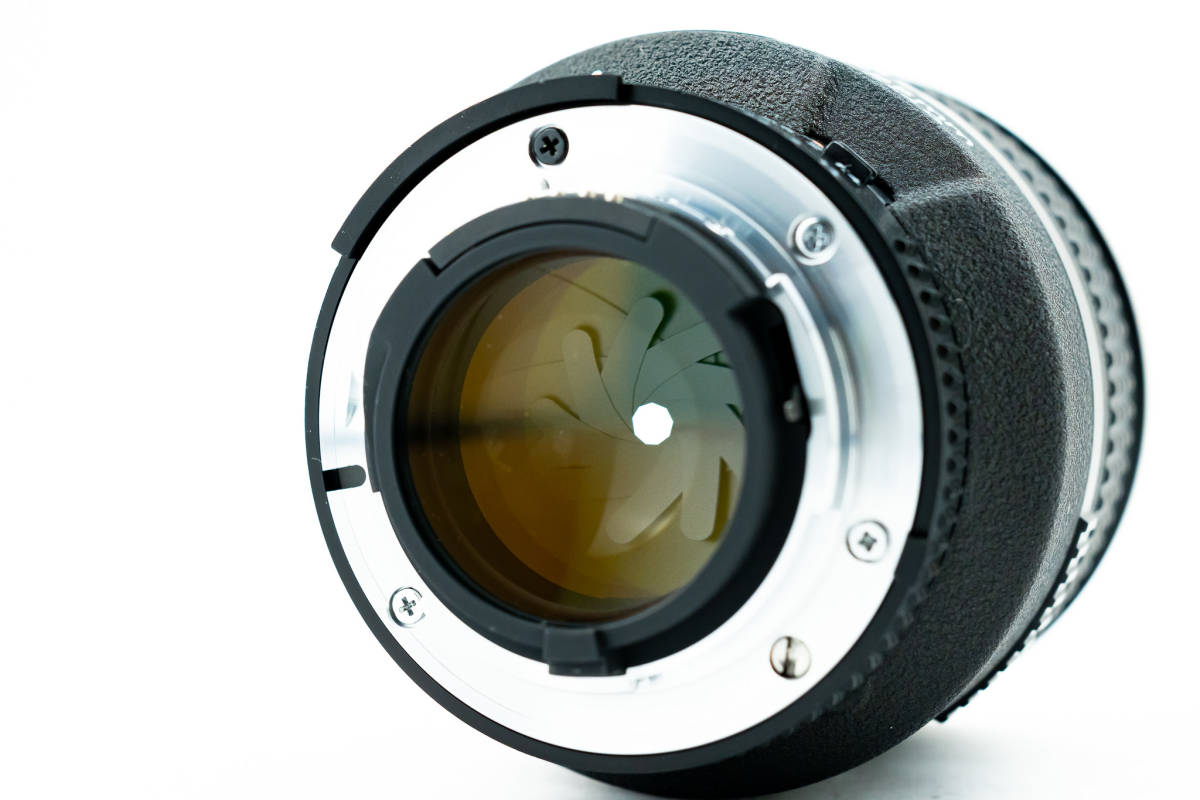 ★極上美品★ Nikon ニコン AF NIKKOR 85mm F1.4D (IF) フルサイズ対応 大口径単焦点レンズ 元箱付 #2293_画像6