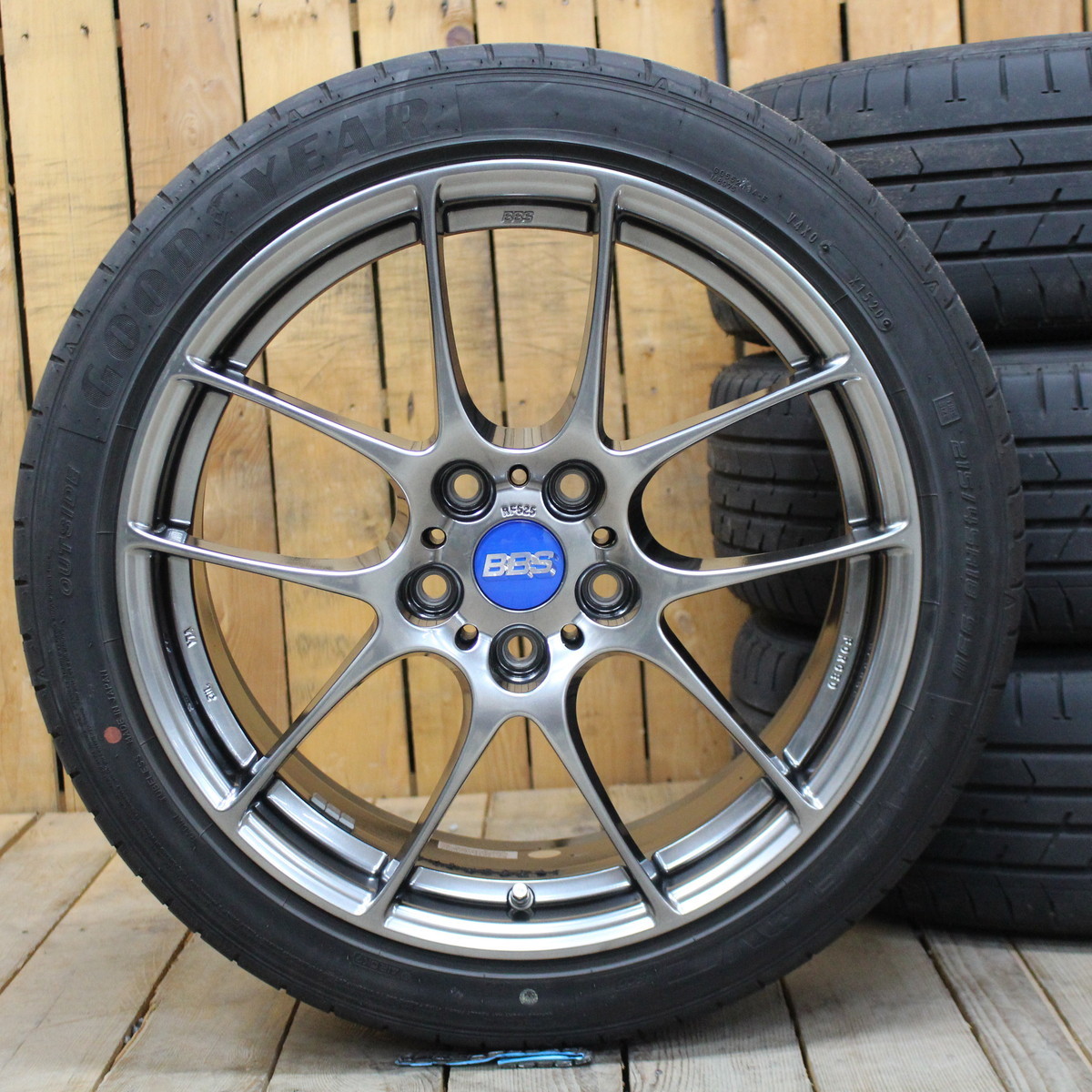 BBS RF525 鍛造 18インチ TOYOTA車 ハブリング 専用マックガード付 グッドイヤー RVF 215/45R18 タイヤ ホイール 4本SET ノア VOXY 他_画像1