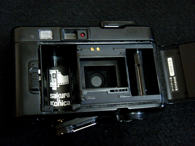 520186 付属品多数 撮影可 コニカ C35 EFJ 黒 konica c35efj black 昭和レトロ vintage camera from japan c35 ef 駄カメラ フィルムカメラ