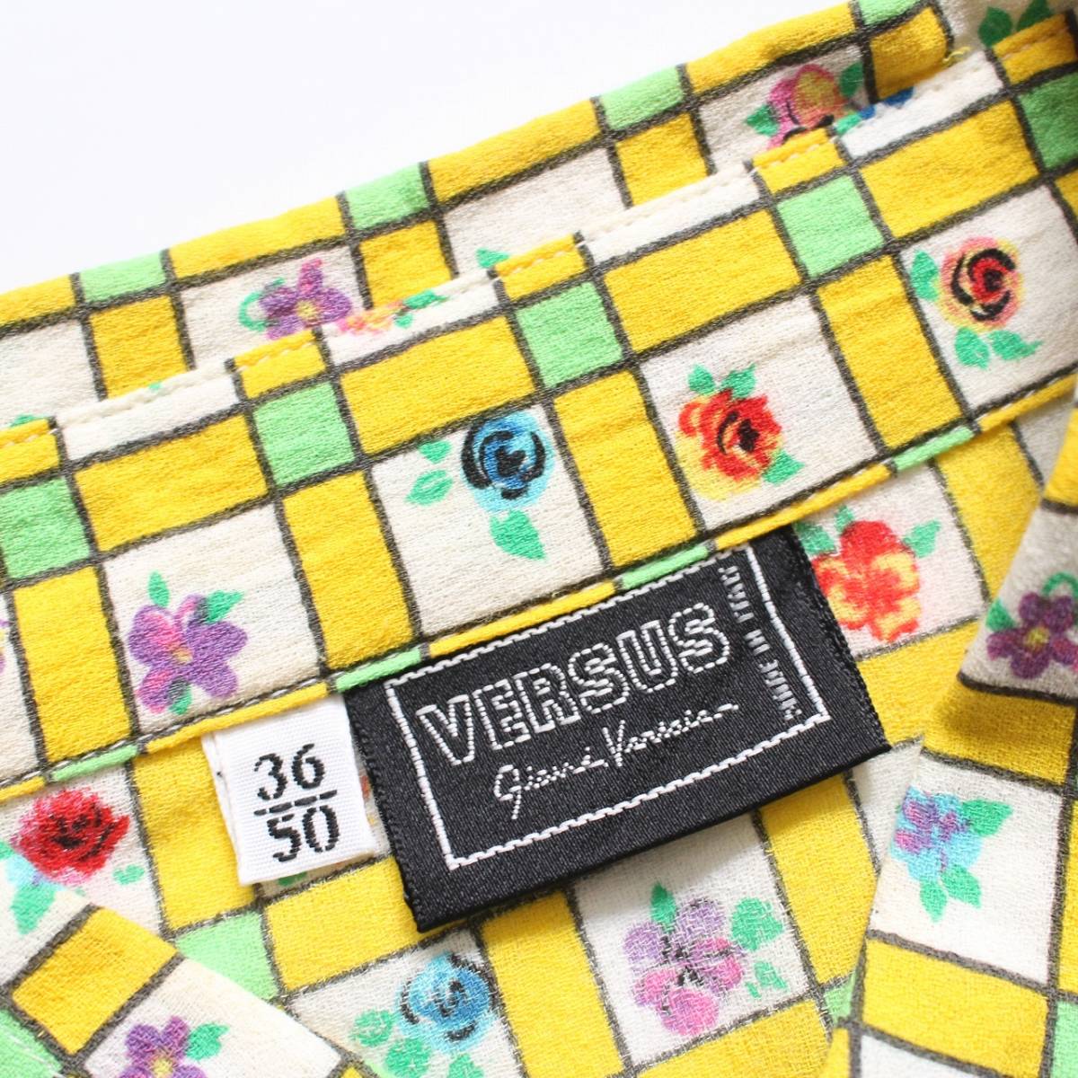 【 VERSUS GIANNI VERSACE ジャンニ ヴェルサーチ 】チェック 長袖シャツ 36/50 イタリア製 フラワー オールド古着 ヴィンテージ レトロ_画像2