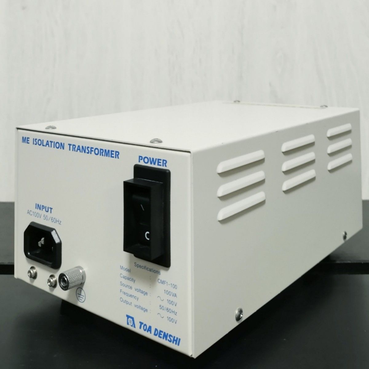 アイソレーショントランス CMF-1-100 東亜電子 電源クリーン安定 アイソレーショントランス CMF-1-100 東亜電子 電源クリーン安定